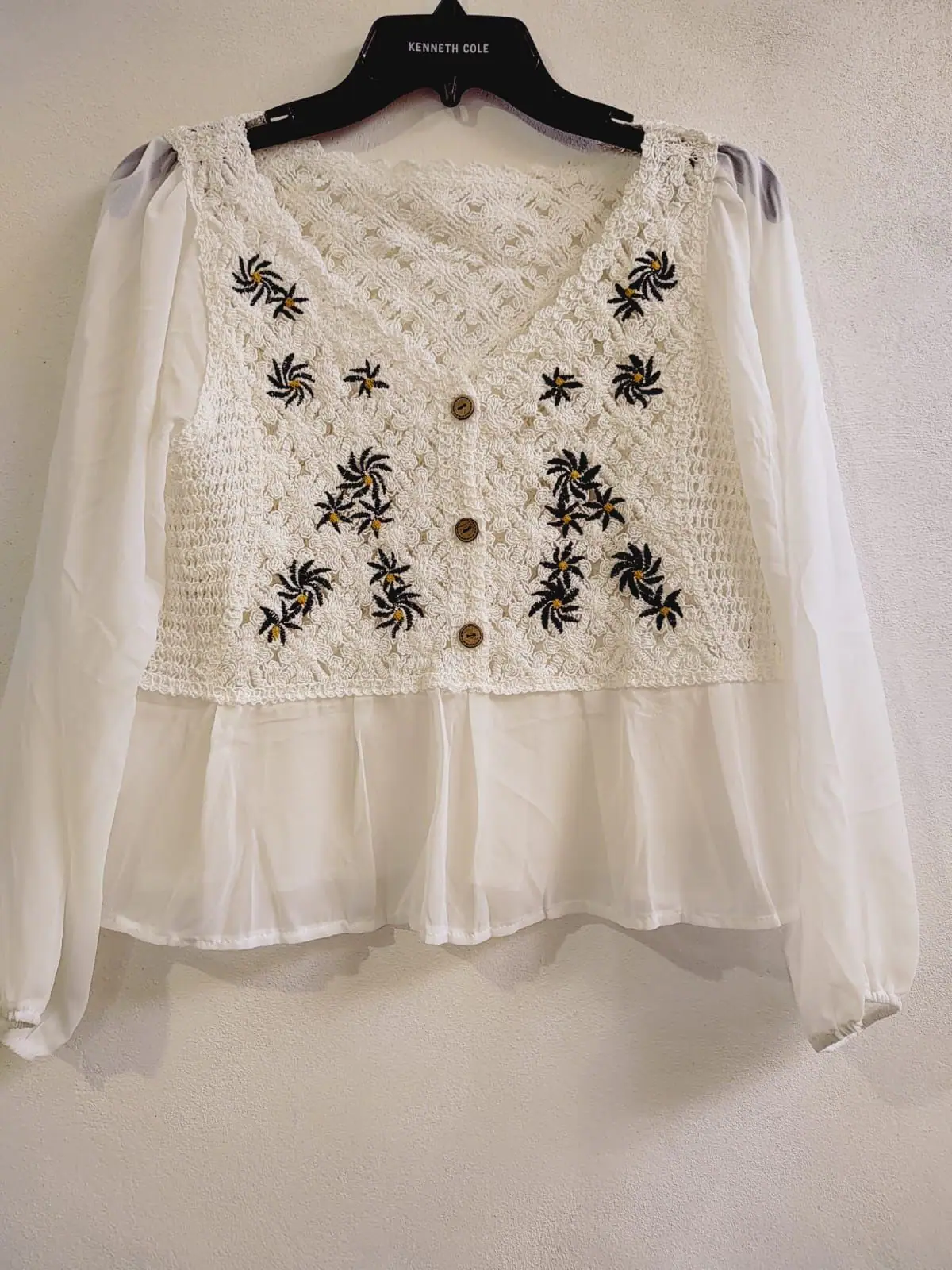 Blusa Bordada / Blusas tejidas